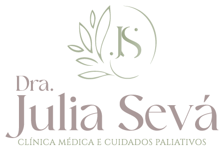 Dra. Julia Sevá - Especialista em Clínica Médica e Cuidados Paliativos