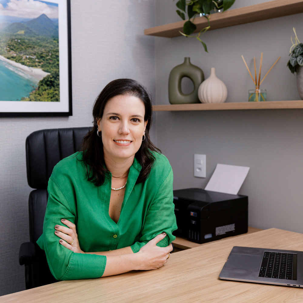 Dra. Julia Sevá | Especialista em Clínica Médica e Cuidados Paliativos